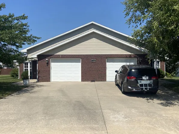130 Rief Ct, Holts Summit, MO 65043