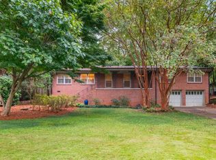 1077 Vistavia Cir, Decatur, GA 30033