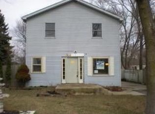 1121 Pershing St, Aurora, IL 60506