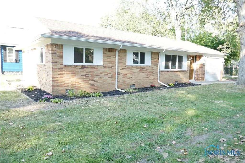4226 Airedale Ave photo 1