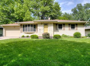 10416 Oak St, Omaha, NE 68124