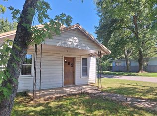 1110 Tyler St, Mena, AR 71953