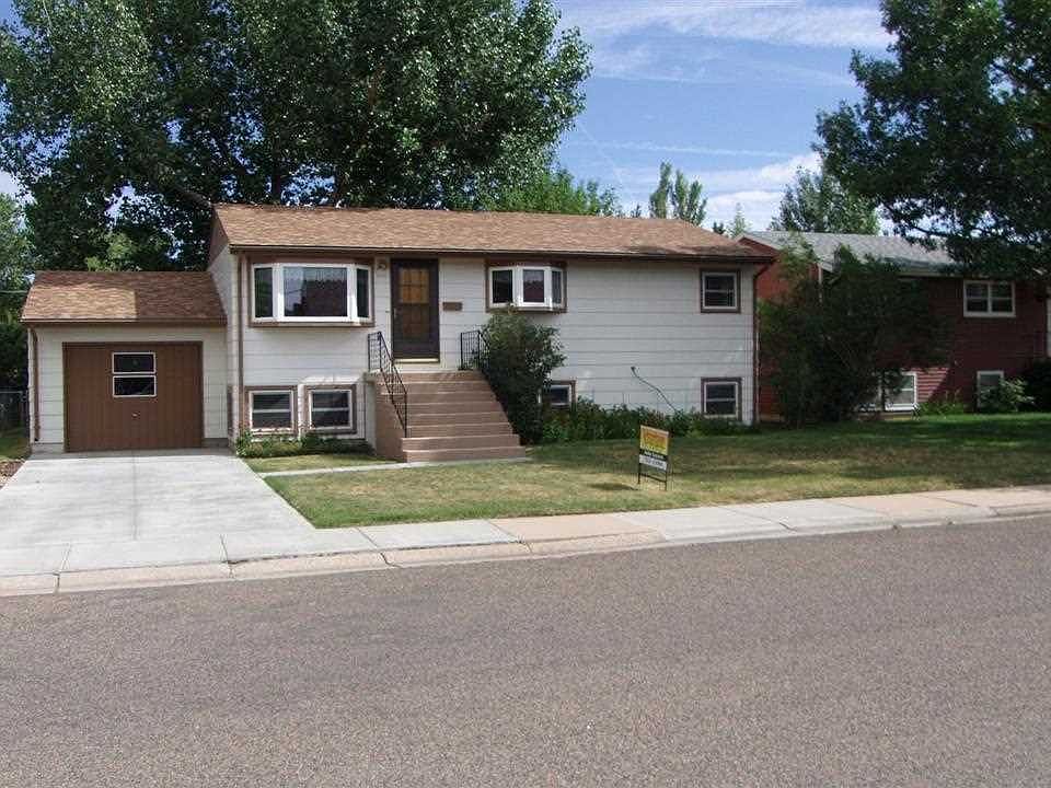 1st image of 1111 E Sanders Dr