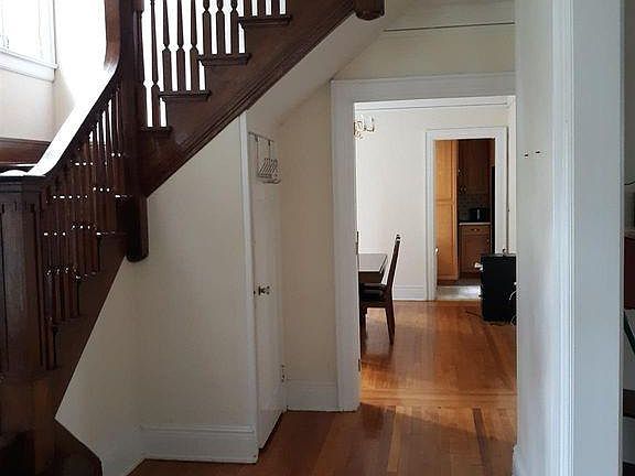 2nd image of 1604 Peoples Ave