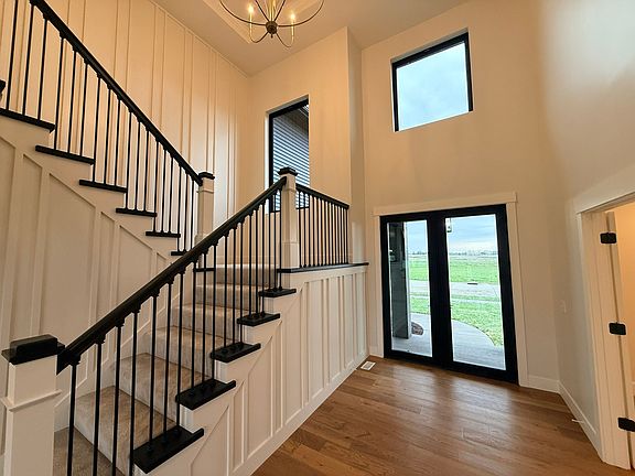 2nd image of 6414 Pelican St