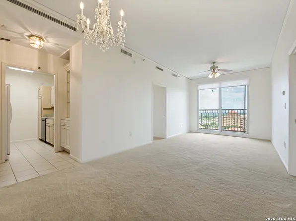 1 Towers Park Ln #1607, San Antonio, TX 78209