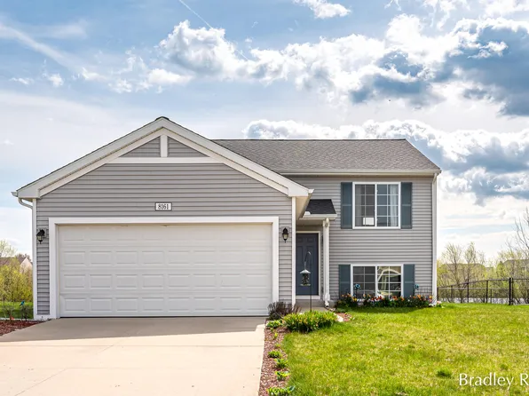 8161 W Sturtevant Ave, Richland, MI 49083