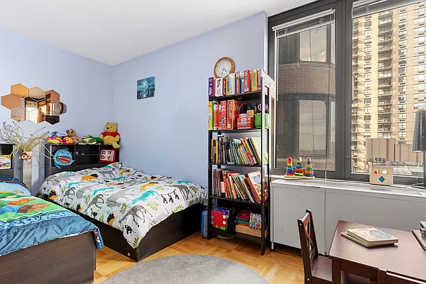 Rented by R New York | media 15