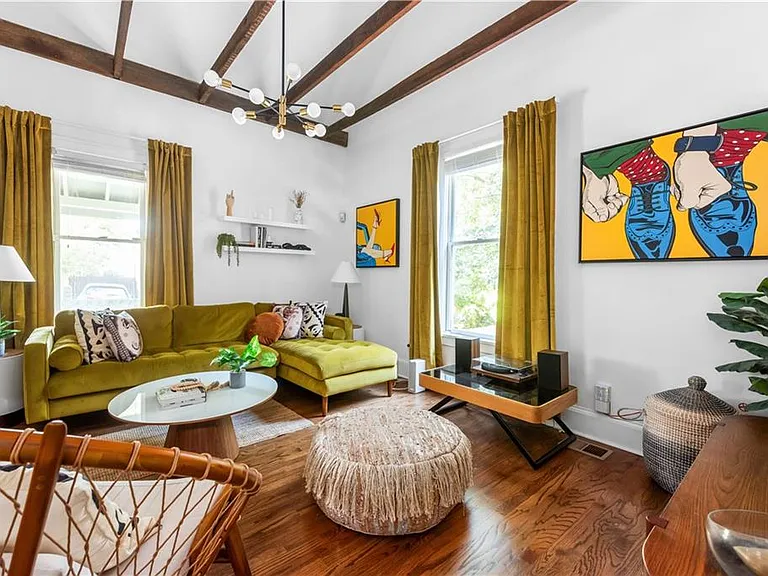 720 Mollie St SE — Photo 3