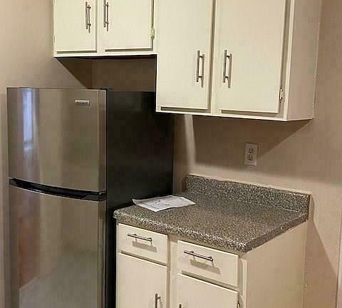 4th image of 909 E 29th St APT 4K