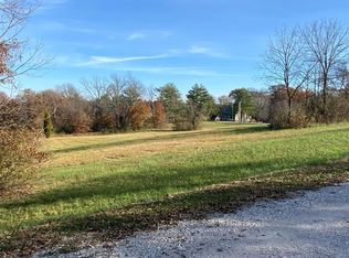 Langebrake Ln, Huntingburg, IN 47542