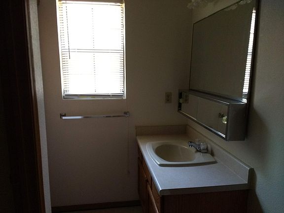 5th image of 1525 Cooper Ave APT A