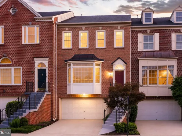 8505 Westown Way, Vienna, VA 22182