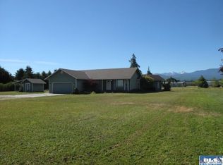 2242 Finn Hall Rd, Port Angeles, WA 98362