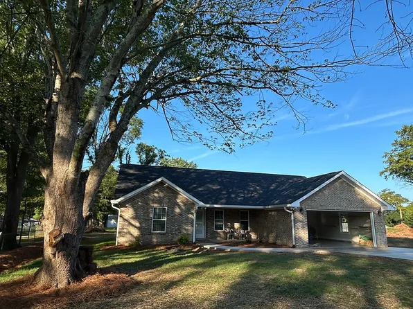 30 Whiteside Rd, Spartanburg, SC 29301