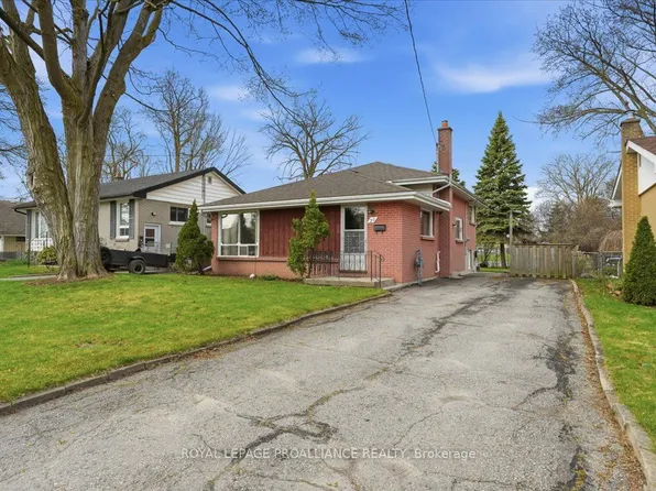 30 Lambert Dr, Belleville, ON K8N 4K6