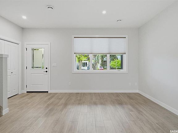 5th image of 1118 9th STREET E