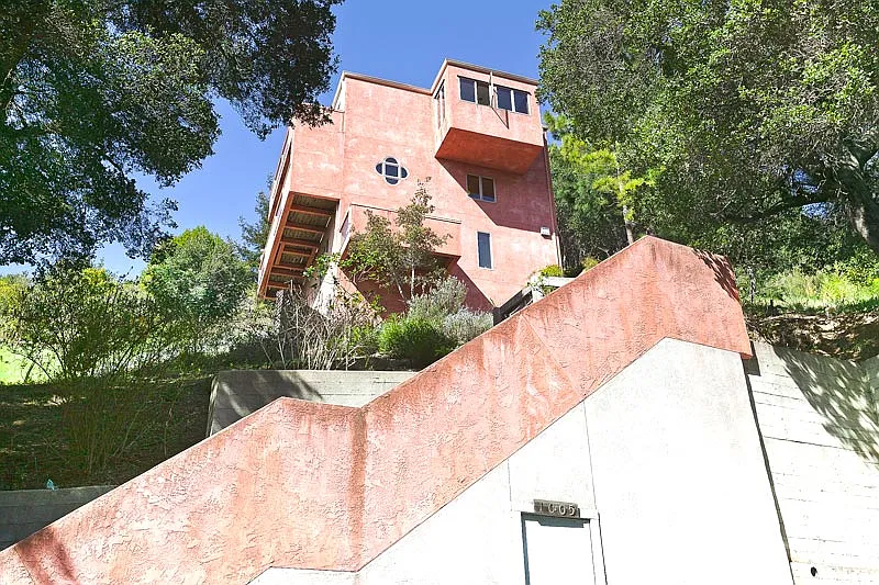 1005 Grand View Dr photo 1