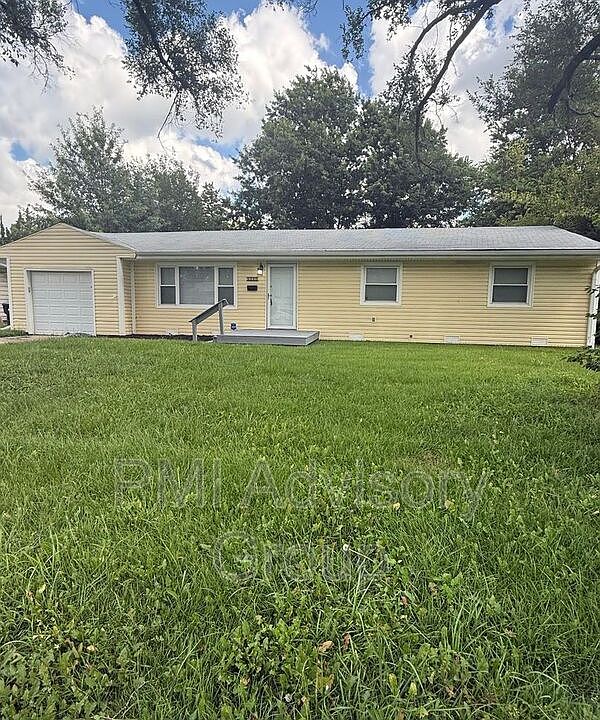 1st image of 1220 SW 31st Ter