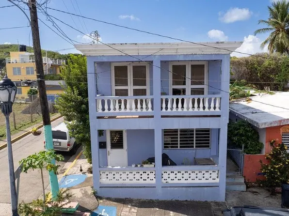 112 Calle Munoz Riv, Vieques, PR 00765