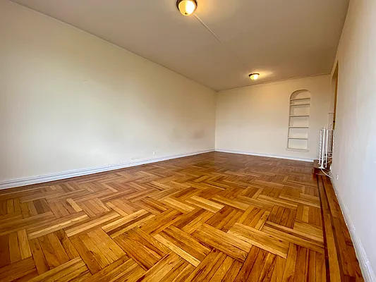 Rented by Contact Realty | media 9