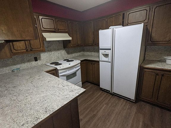 5th image of 7 Choctaw Dr