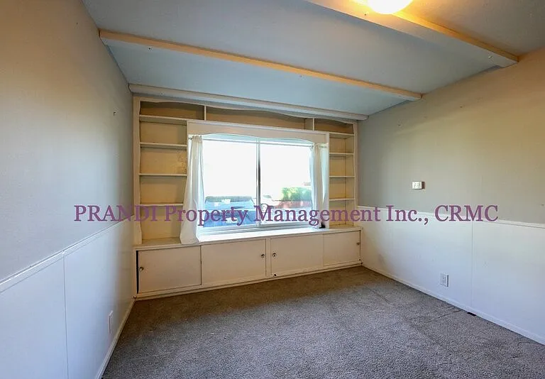 1501 Park Ct — Photo 17