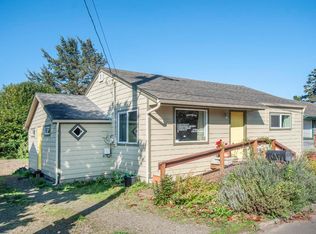 14 SW Lee St, Newport, OR 97365