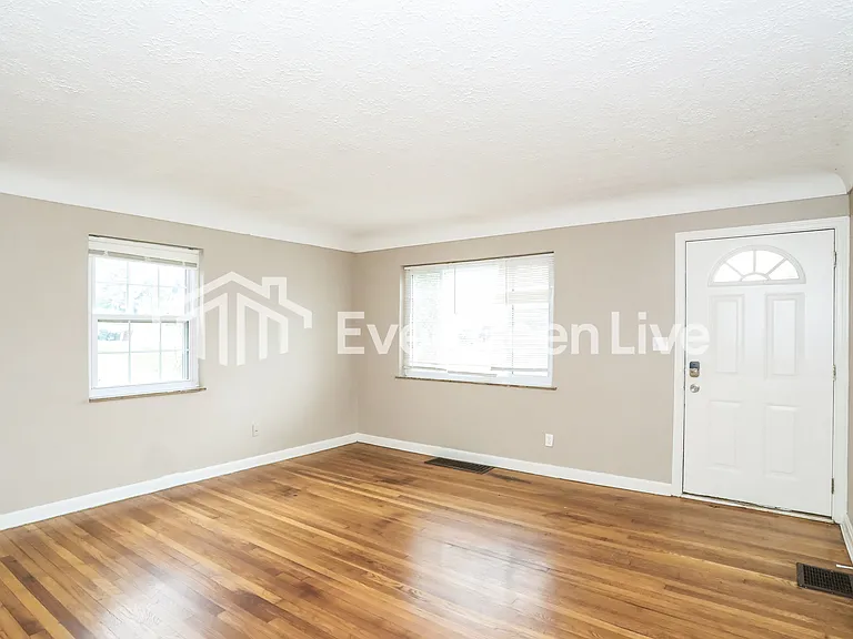 3005 Sheldon Ave — Photo 7