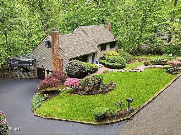2nd image of 198 Deepdale Drive