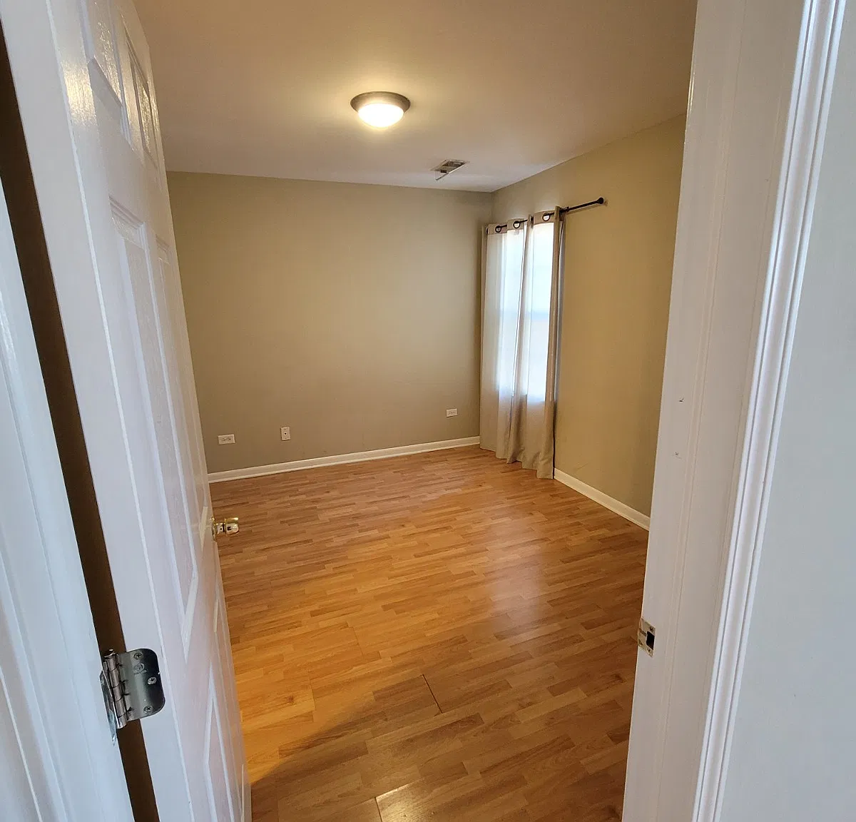 1 bed, $1,600 — Photo 3