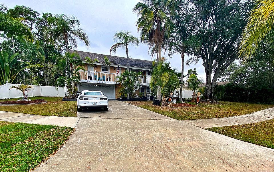 1st image of 765 Del Oro Dr