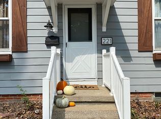 221 E South St, Mascoutah, IL