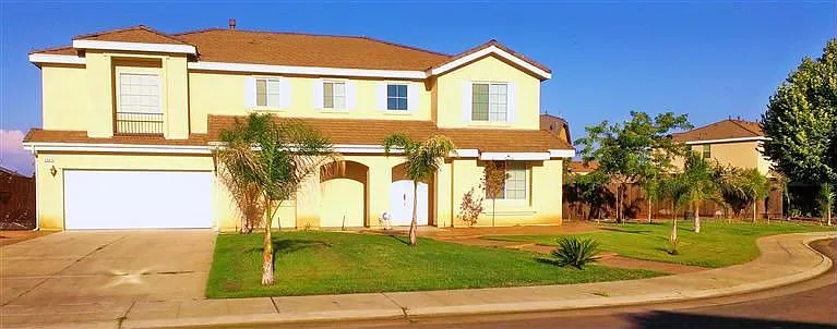 2267 Carson Ave photo 1