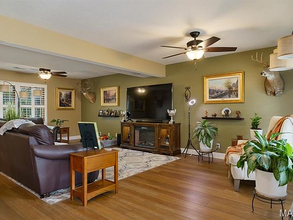 4th image of 5121 Stacey Dr