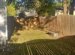 512 S Kings Point Rd, Virginia Beach, VA 23452