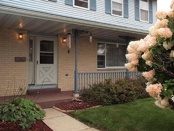 2nd image of 106 Fairland St