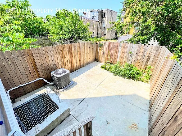 2122 N Marshall St #1 — Photo 16