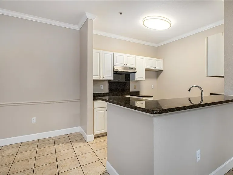 Puller Place Apartments — Photo 16