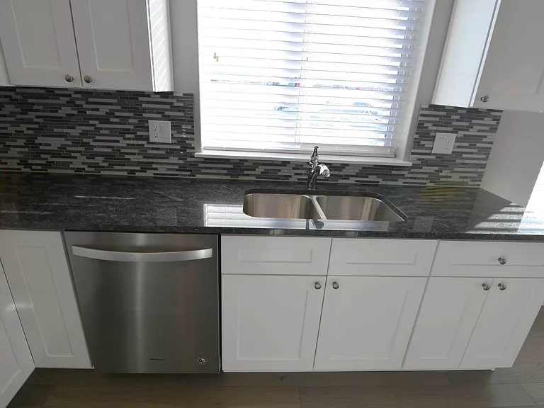 177 Laurel Pkwy — Photo 11