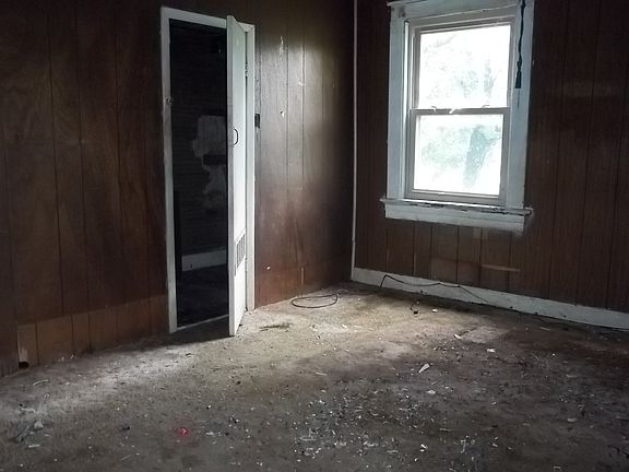 5th image of 2956 Campbell Ave