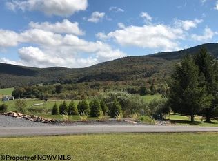 32 Vista Cir, Davis, WV 26260