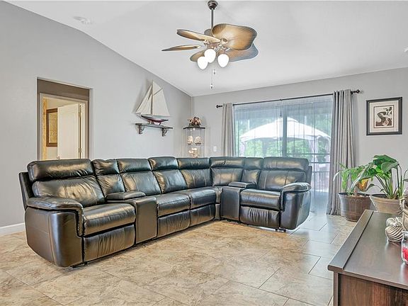 5th image of 12618 Jillian Cir