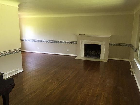 4th image of 7517 Ginger Ln