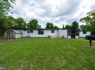 5904 Cloverleaf Dr, Mays Landing, NJ 08330