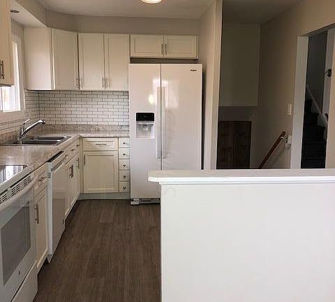 5th image of 3303 Liv Moor Dr