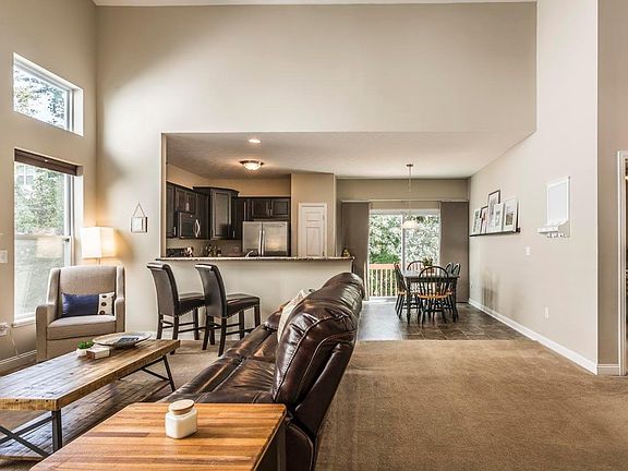 5th image of 2756 Marcellus Dr