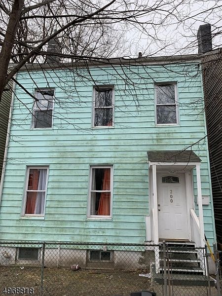 1st image of 200 N 1st St #1