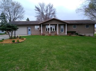 W9029 Mud Lake Rd, Reeseville, WI 53579