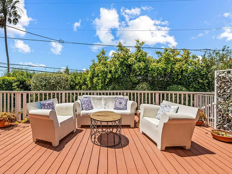 8221 Delgany Ave — Photo 32